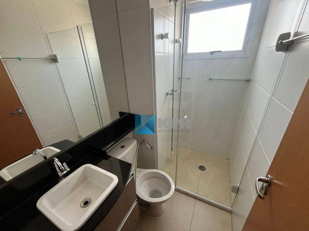 Apartamento à venda com 3 quartos, 80m² - Foto 3