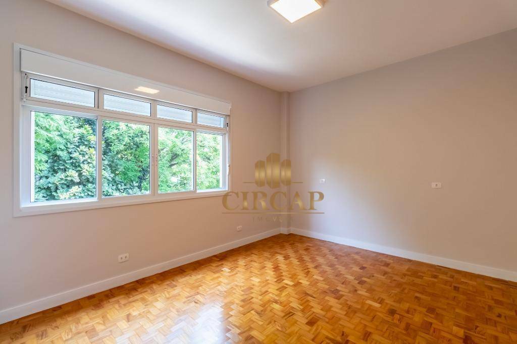 Apartamento à venda com 3 quartos, 210m² - Foto 14