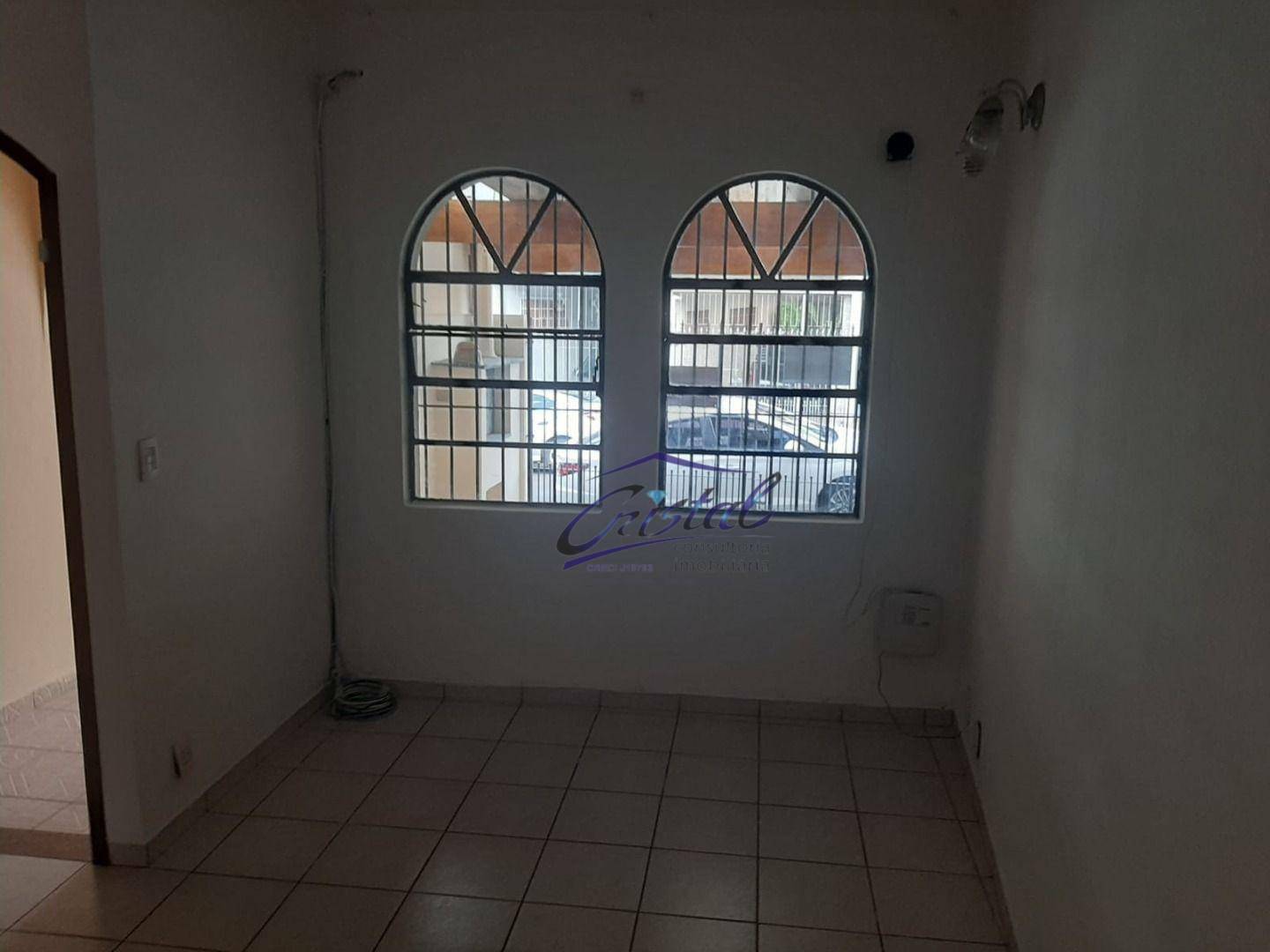 Casa à venda com 2 quartos, 70m² - Foto 8