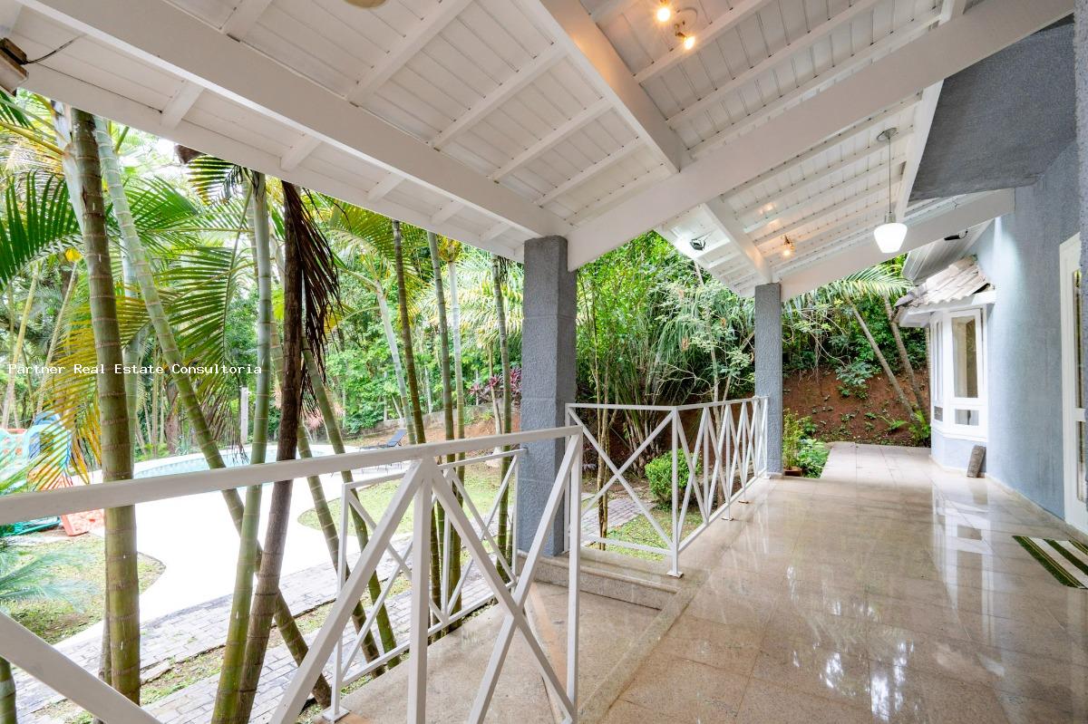 Casa à venda com 6 quartos, 1918m² - Foto 8