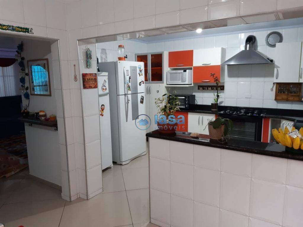 Sobrado à venda com 4 quartos, 300m² - Foto 11