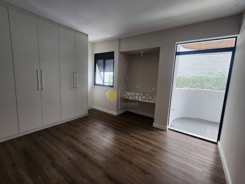 Apartamento à venda com 4 quartos, 207m² - Foto 30