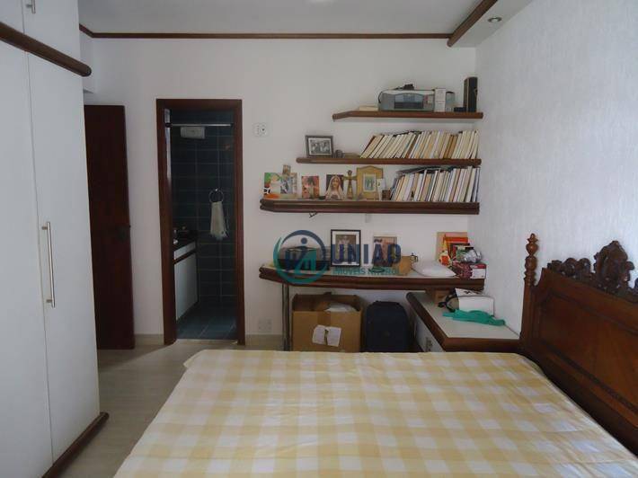 Apartamento à venda com 4 quartos, 184m² - Foto 23