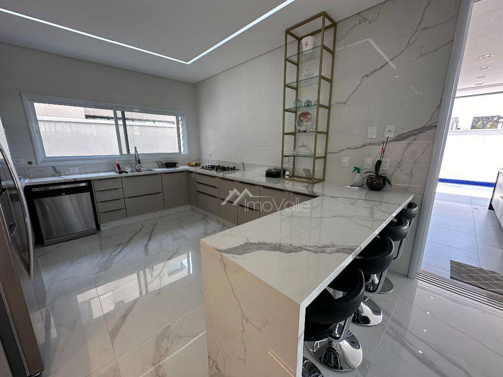 Casa de Condomínio à venda com 5 quartos, 397m² - Foto 17