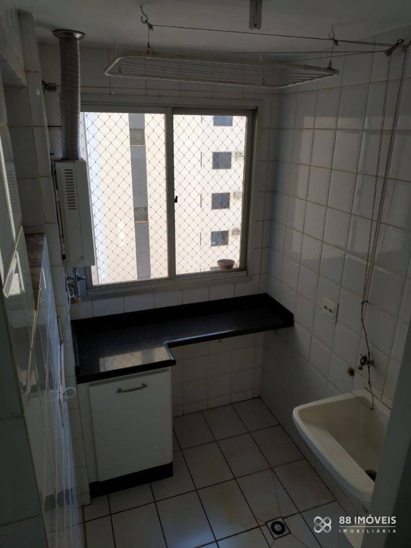 Apartamento para alugar com 3 quartos, 79m² - Foto 13