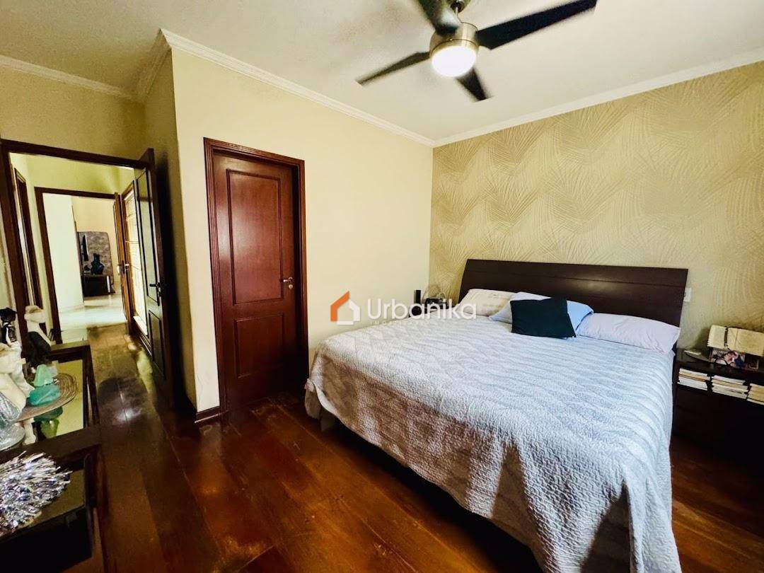 Casa, 3 quartos, 197 m² - Foto 2