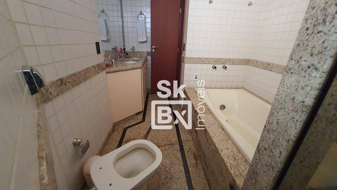 Apartamento à venda com 4 quartos, 208m² - Foto 14