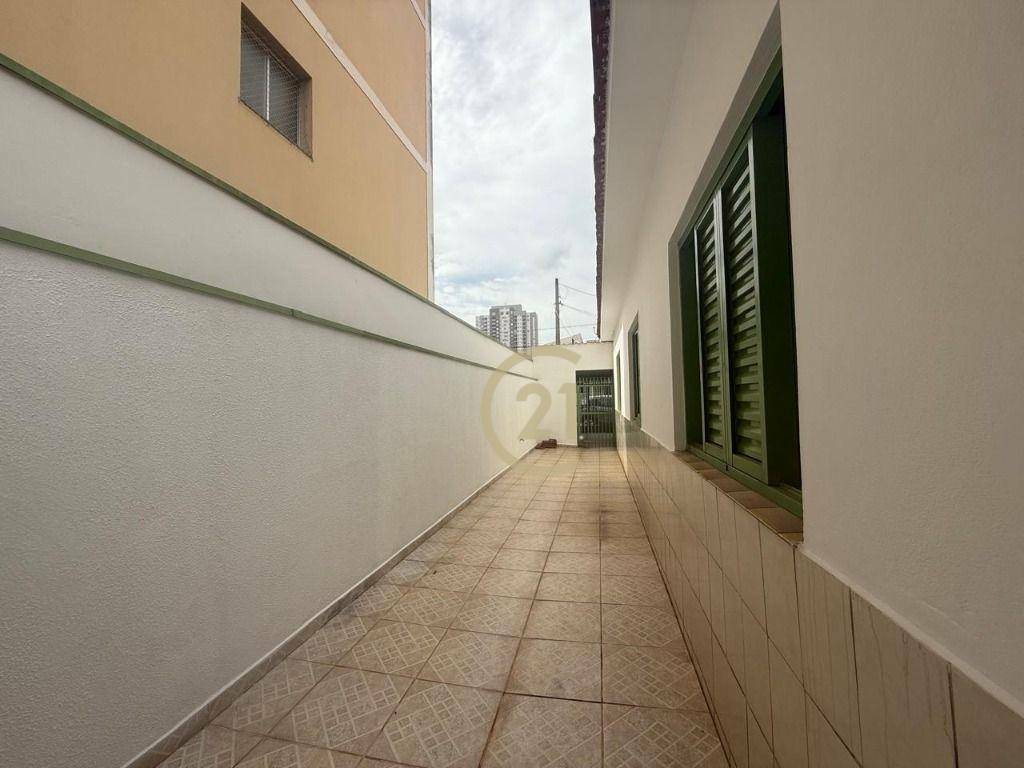 Casa à venda com 3 quartos, 198m² - Foto 24
