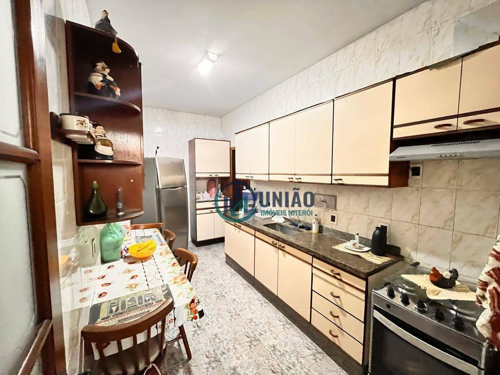 Apartamento à venda com 3 quartos, 100m² - Foto 21