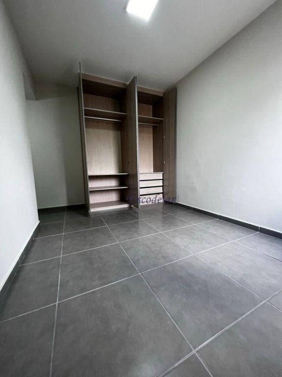 Apartamento à venda com 2 quartos, 64m² - Foto 4