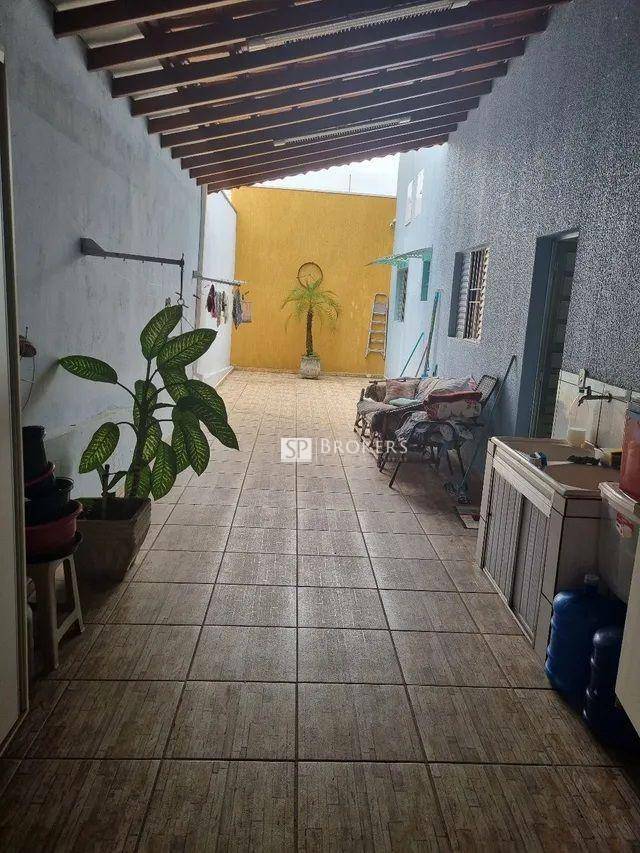 Casa à venda com 3 quartos, 200m² - Foto 10