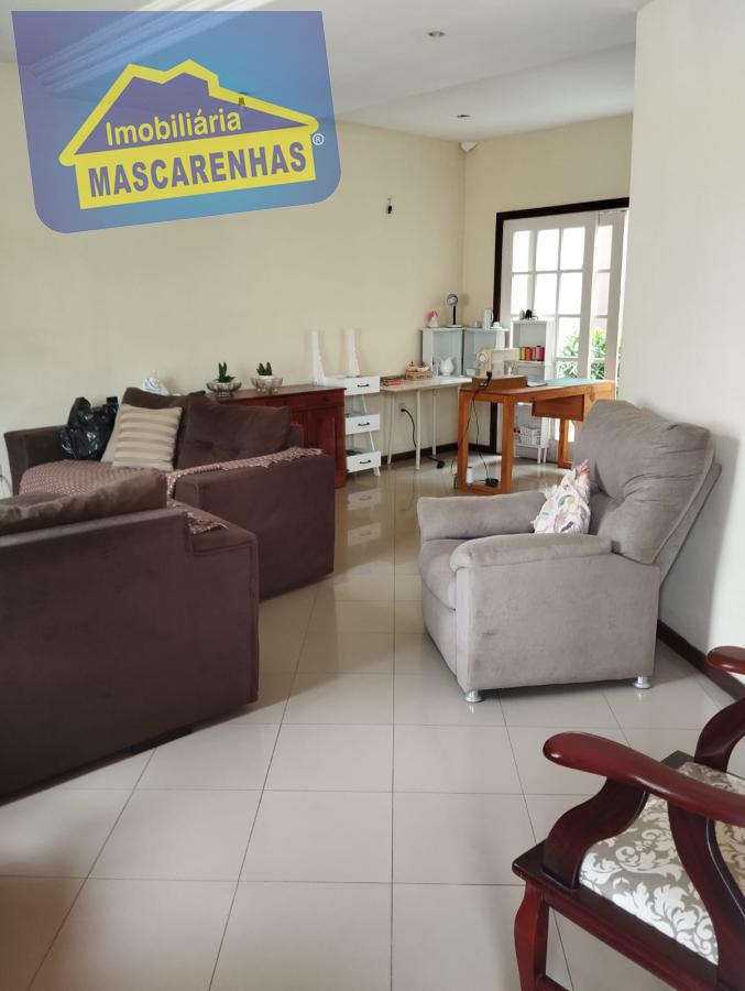 Casa à venda com 3 quartos, 232m² - Foto 9