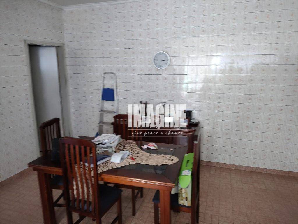 Casa à venda com 3 quartos, 200m² - Foto 28