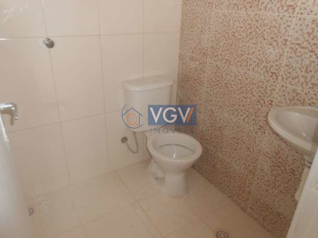 Apartamento à venda com 2 quartos, 40m² - Foto 11