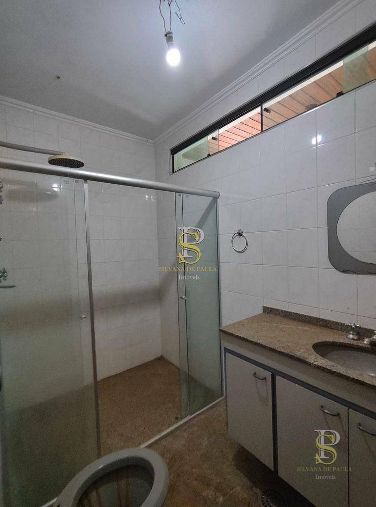 Chácara à venda com 6 quartos, 1600m² - Foto 17