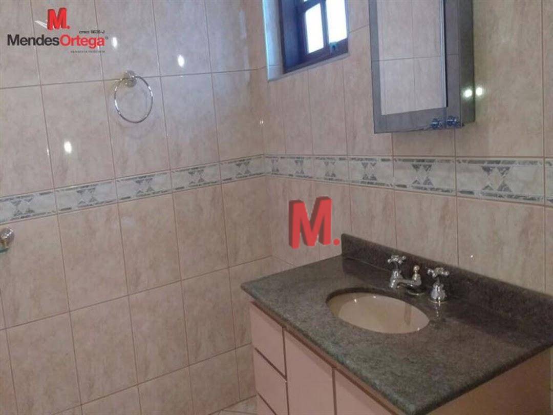 Casa à venda e aluguel com 4 quartos, 800m² - Foto 12