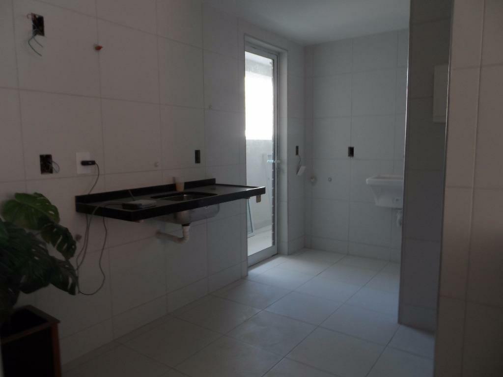 Apartamento à venda com 2 quartos, 80m² - Foto 18