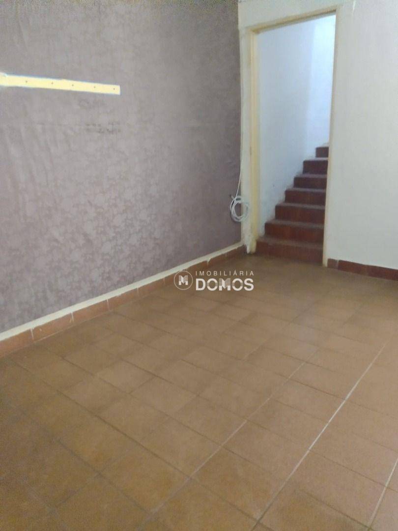 Casa à venda com 6 quartos, 266m² - Foto 23