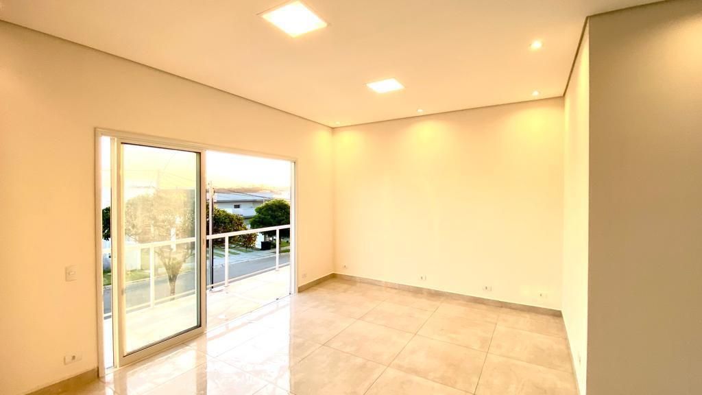 Casa à venda com 3 quartos, 300m² - Foto 32