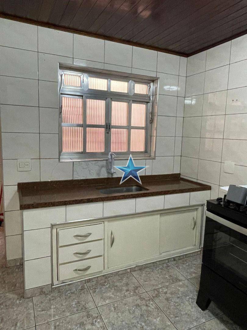 Casa à venda com 3 quartos, 145m² - Foto 13