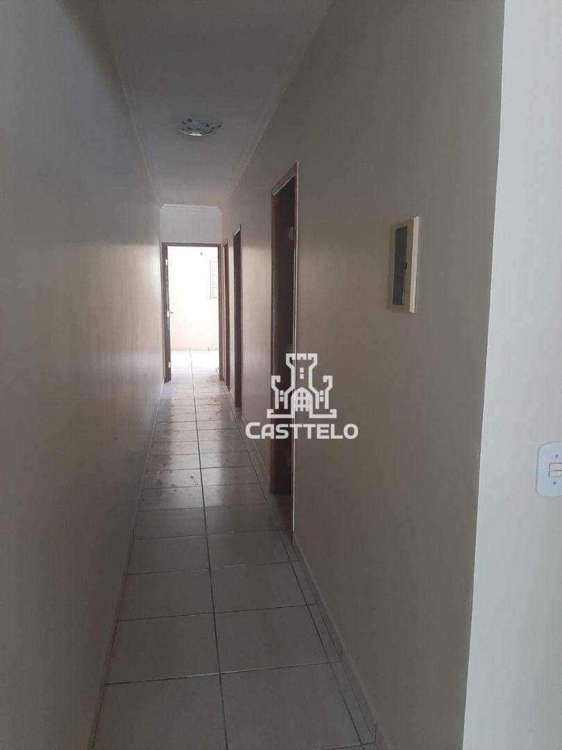 Casa à venda com 3 quartos, 74m² - Foto 4