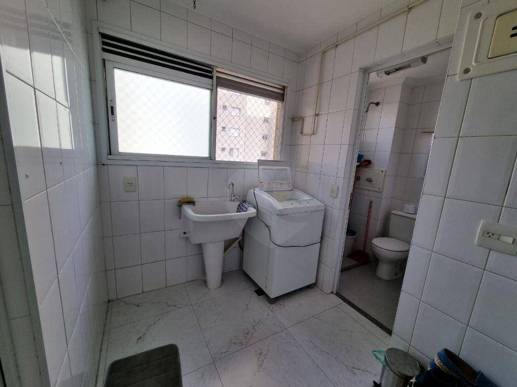 Apartamento para alugar com 3 quartos, 94m² - Foto 14