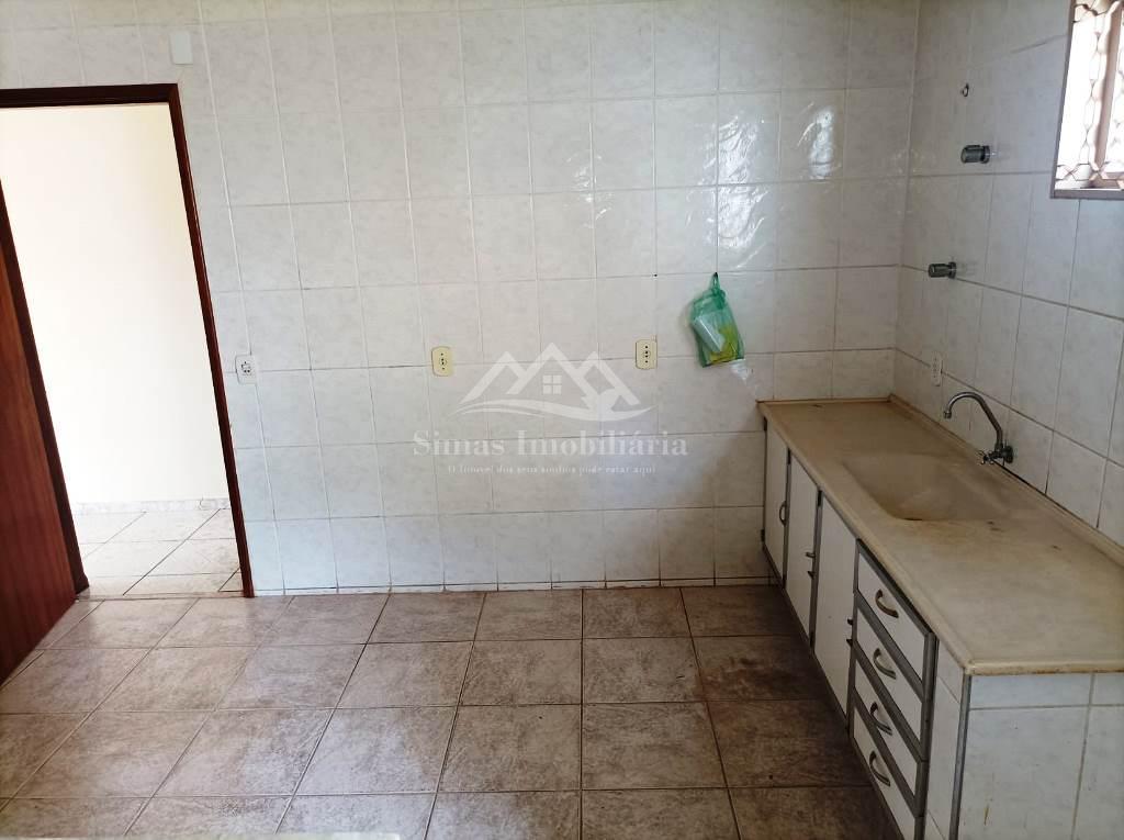 Apartamento para alugar com 3 quartos, 98m² - Foto 17