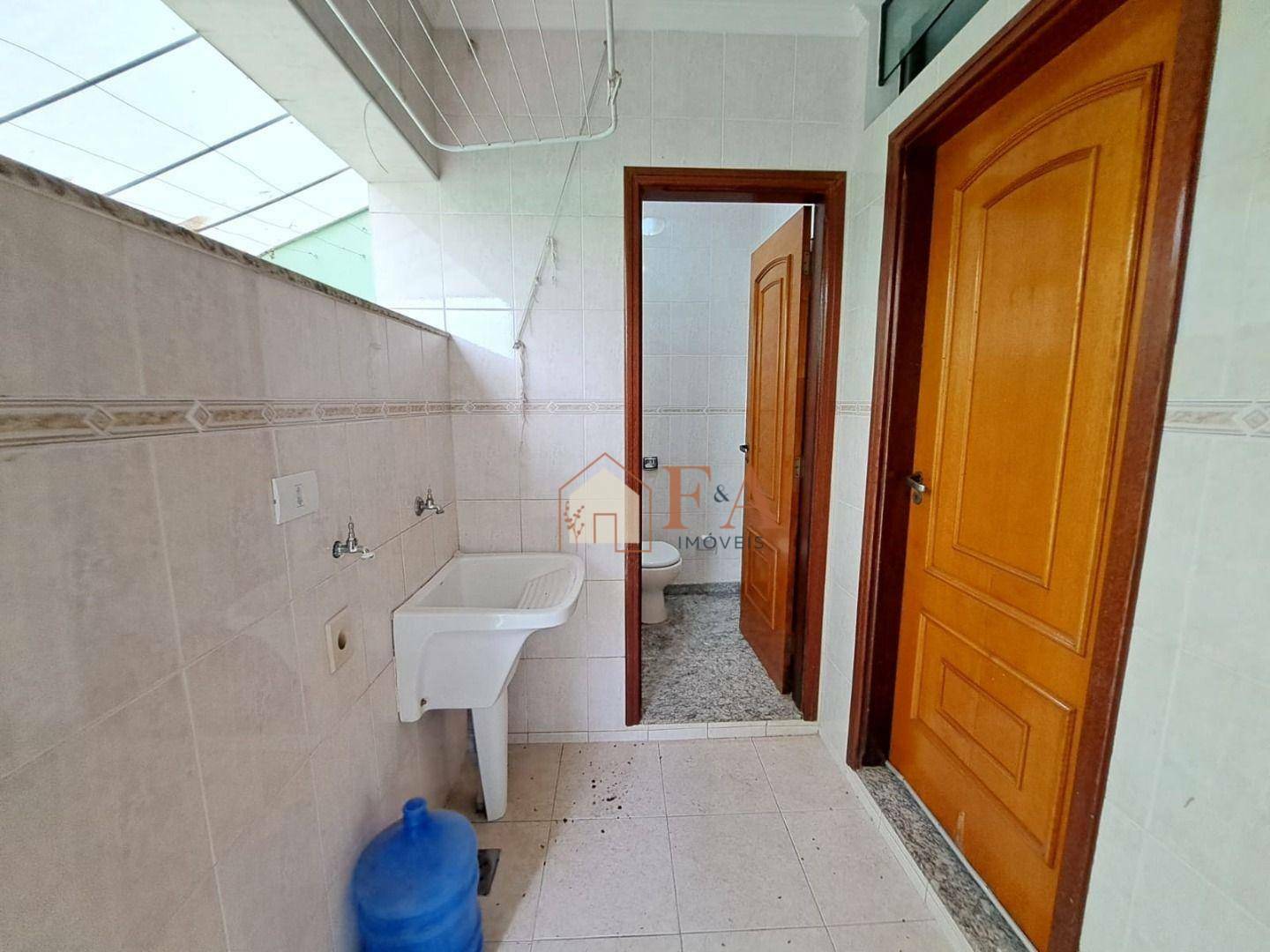 Casa de Condomínio à venda com 3 quartos, 241m² - Foto 21