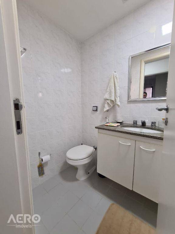 Apartamento à venda e aluguel com 2 quartos, 70m² - Foto 4