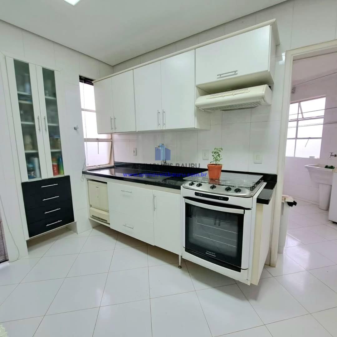 Apartamento à venda com 3 quartos, 140m² - Foto 7
