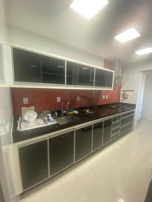 Apartamento para alugar com 3 quartos, 109m² - Foto 14