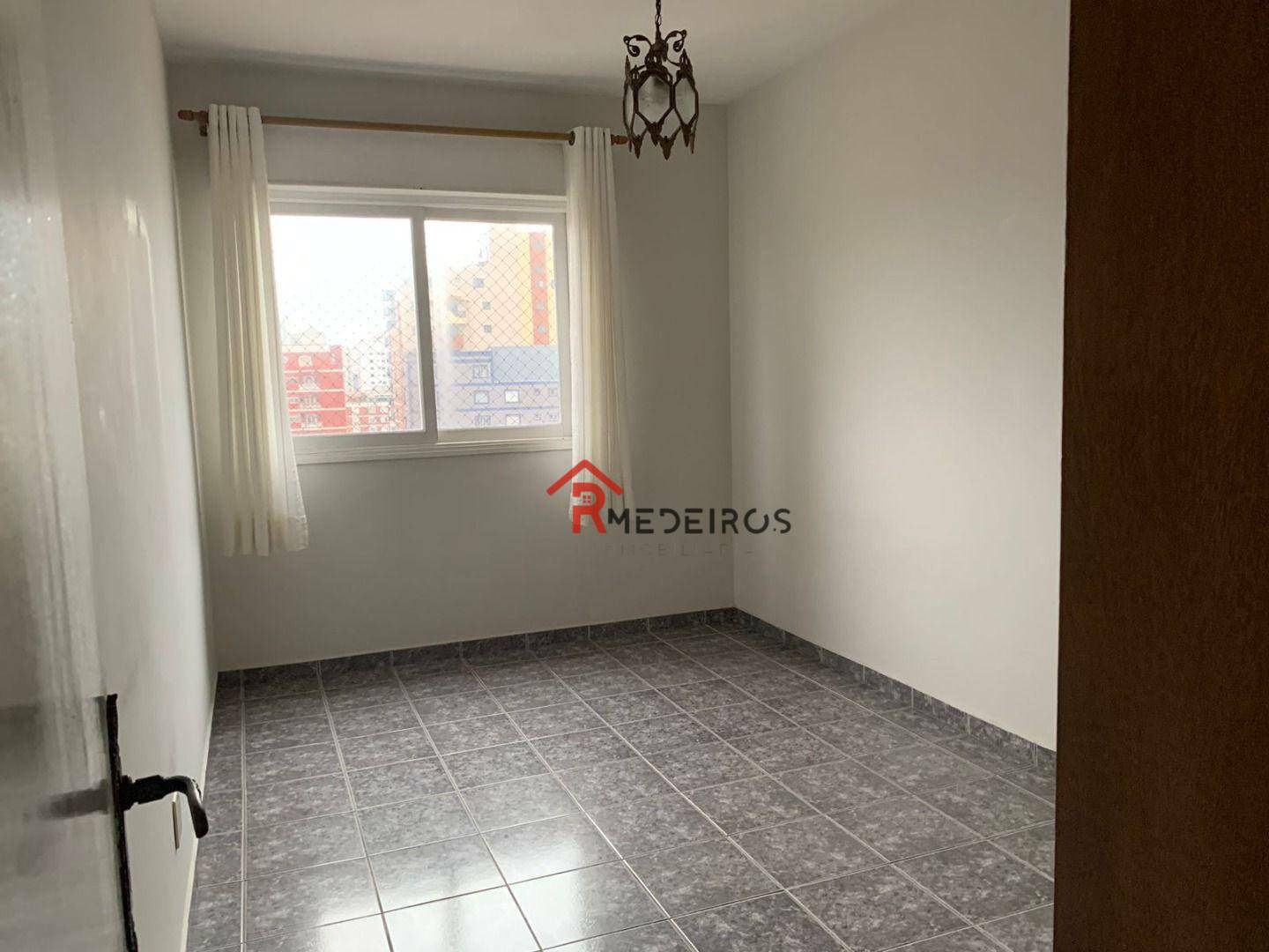 Apartamento à venda com 2 quartos, 65m² - Foto 1