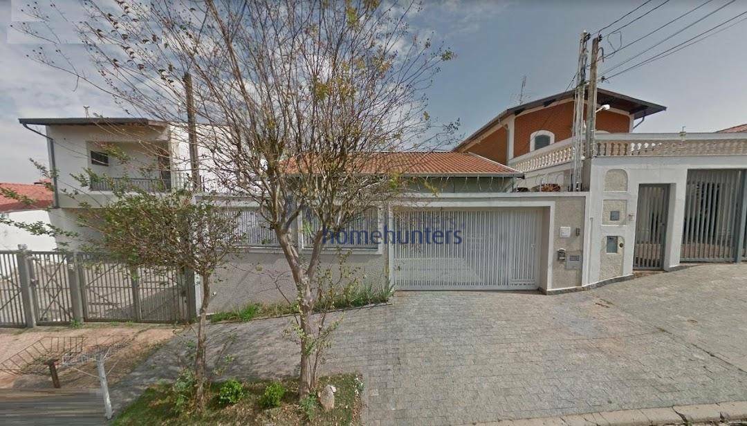 Casa à venda e aluguel com 3 quartos, 165m² - Foto 1