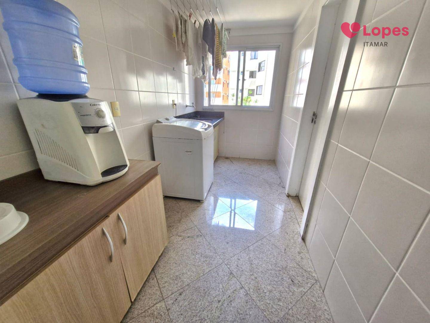 Apartamento para alugar com 4 quartos, 204m² - Foto 11