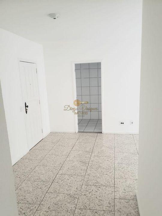 Apartamento à venda com 2 quartos, 67m² - Foto 3