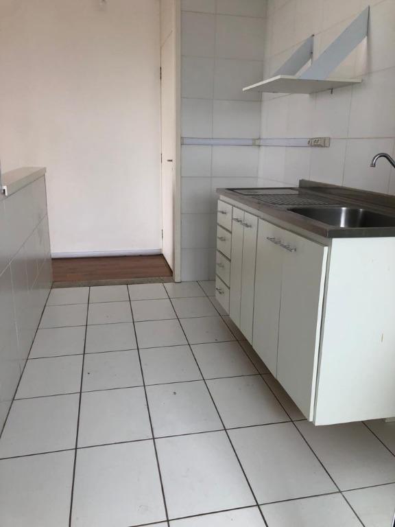 Apartamento para alugar com 3 quartos, 70m² - Foto 8