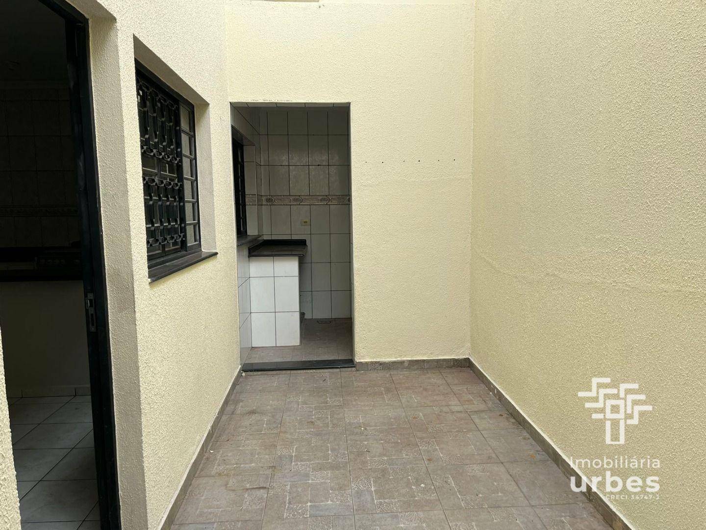 Casa para alugar com 3 quartos, 173m² - Foto 7