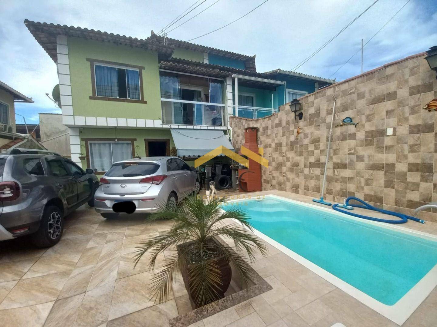 Casa à venda com 2 quartos, 108m² - Foto 1