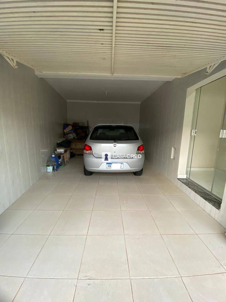 Casa à venda com 3 quartos, 130m² - Foto 2