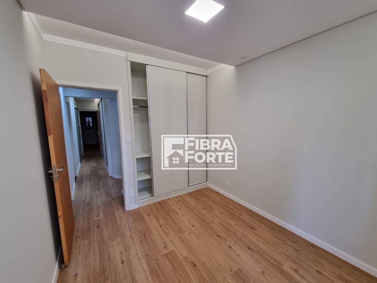 Apartamento à venda com 3 quartos, 200m² - Foto 24