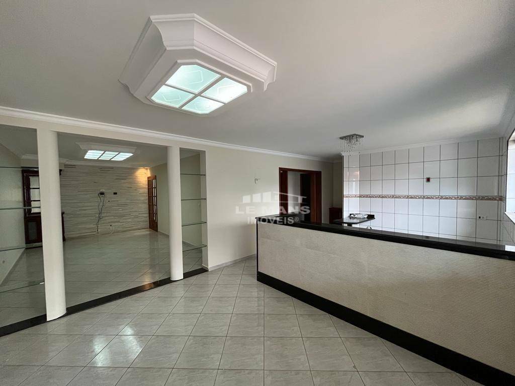 Casa à venda com 2 quartos, 136m² - Foto 9