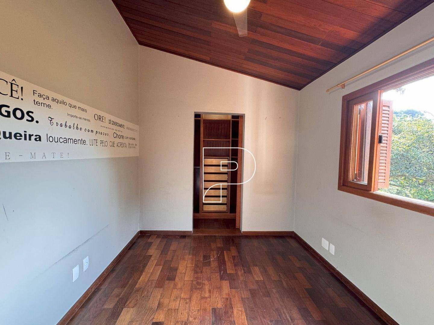 Casa de Condomínio à venda e aluguel com 3 quartos, 300m² - Foto 43