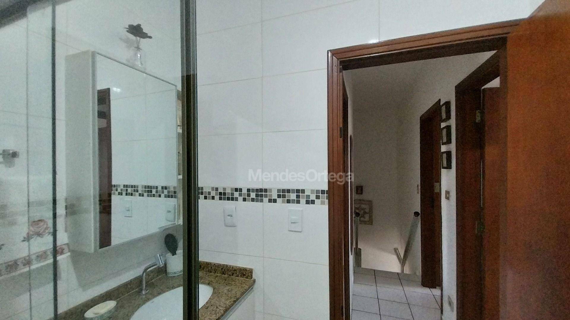 Casa à venda com 3 quartos, 99m² - Foto 24