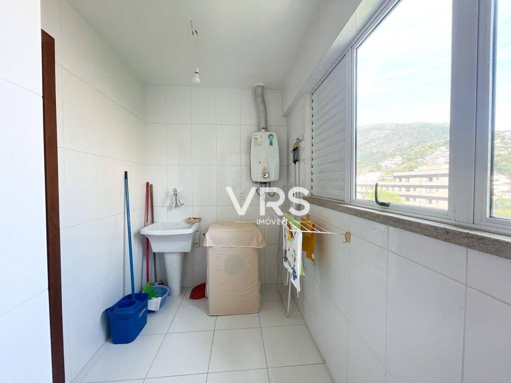 Apartamento à venda com 3 quartos, 118m² - Foto 9