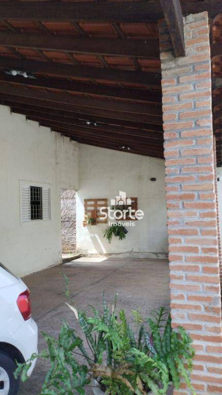 Casa à venda com 2 quartos, 153m² - Foto 4