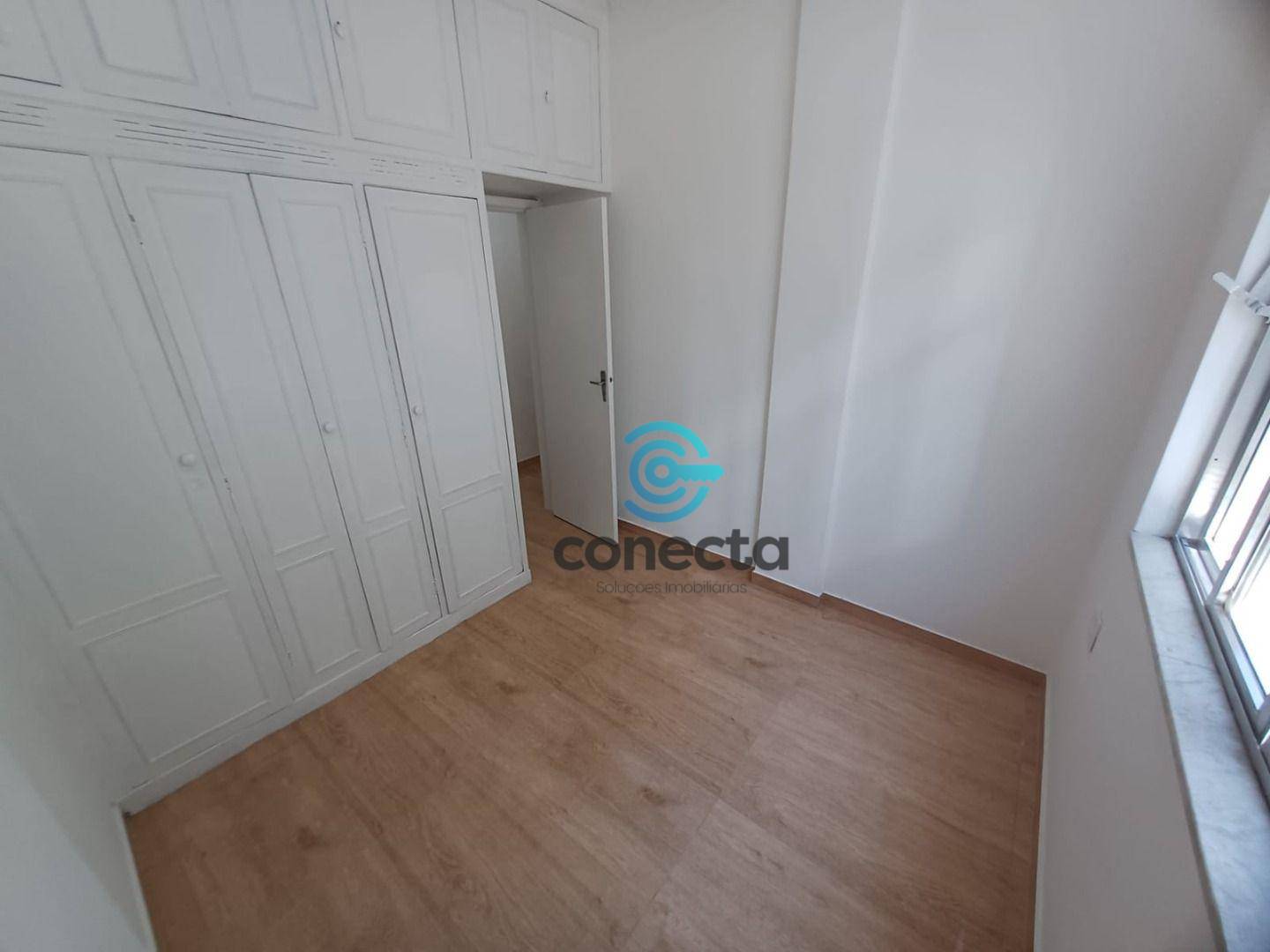 Apartamento para alugar com 3 quartos, 130m² - Foto 10