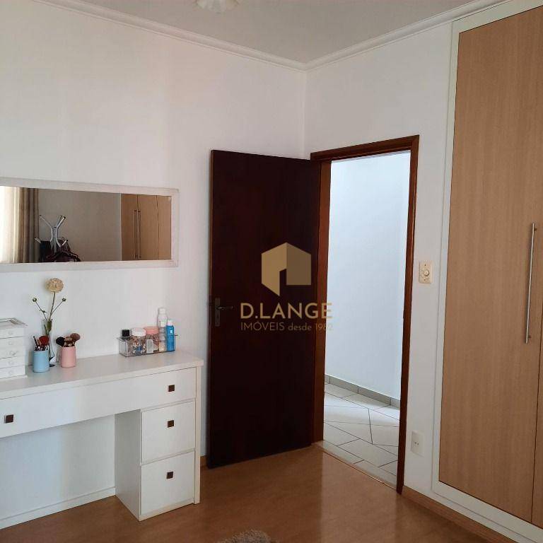 Casa à venda com 3 quartos, 213m² - Foto 26