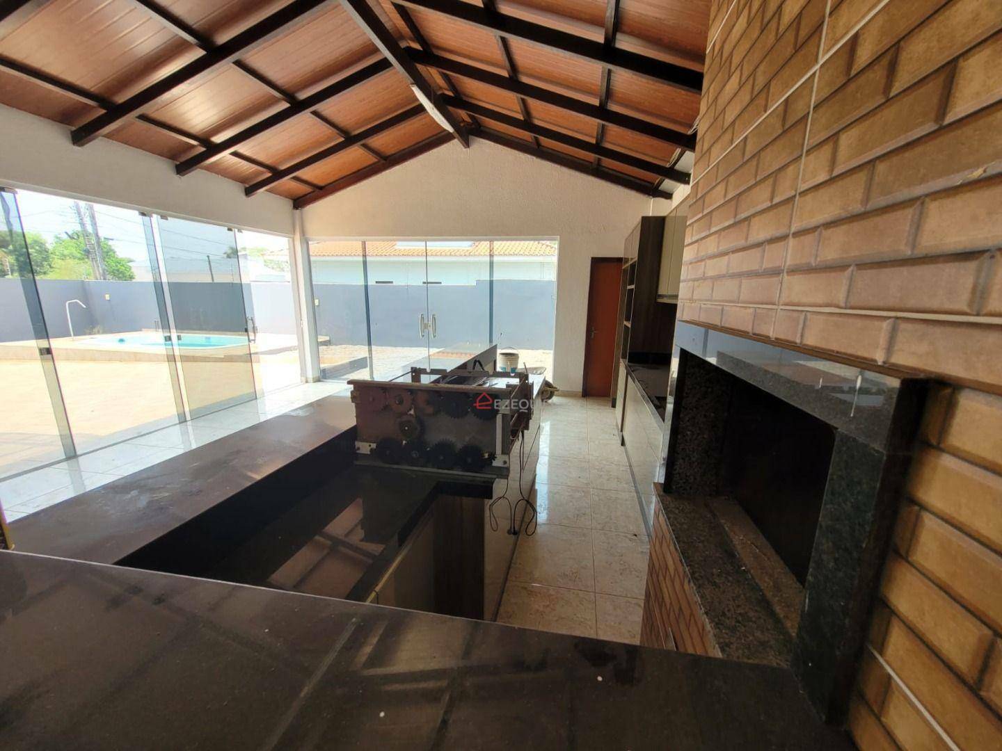 Casa para alugar com 2 quartos, 150m² - Foto 5