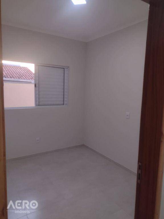 Casa à venda com 2 quartos, 109m² - Foto 11