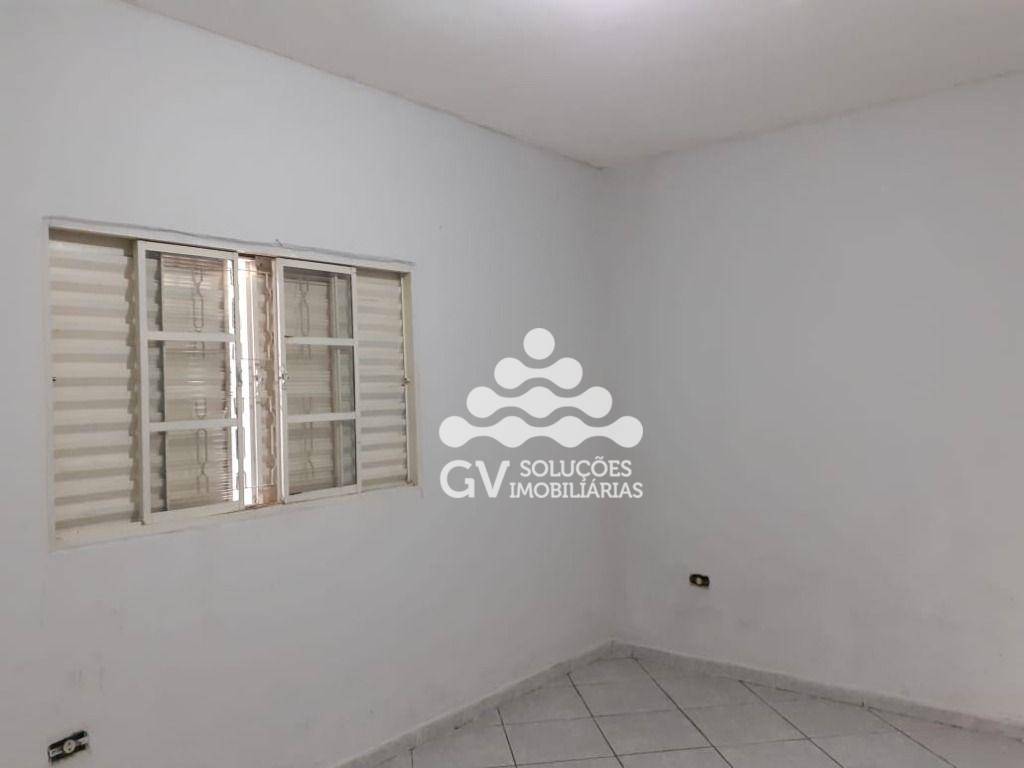 Casa à venda com 4 quartos, 125m² - Foto 17